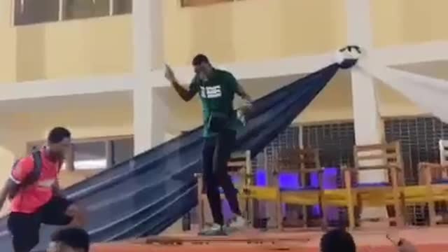 He is always on the move 🤣🤣