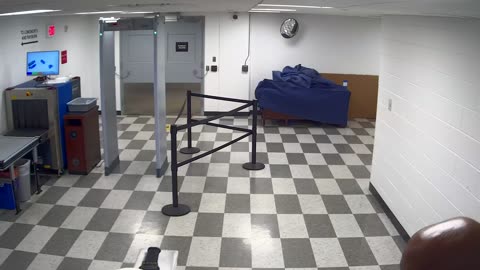 6134RHOBG3G308CLobby8Entrance_2021-01-06_04h20min00s683ms.mp4