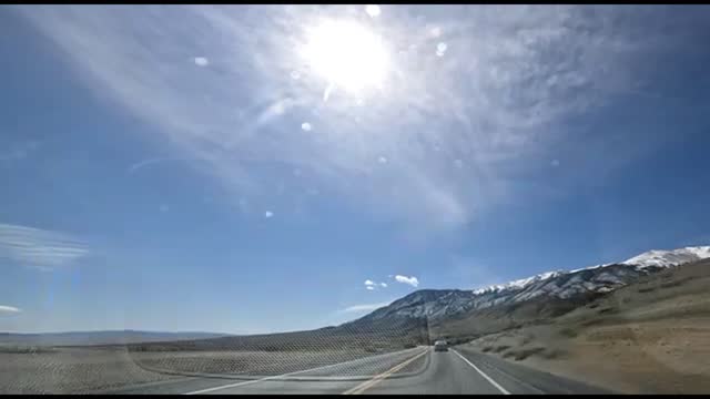 🌟 Walker Lake ☱ Nevada 🏴󠁵󠁳󠁮󠁶󠁿- Dust storms along shore reaching 300' in the air!