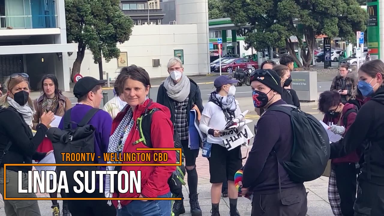 Leftists Mob and Assault a Photographer. Green Party City Councillor Nīkau Wi Neera Stands Nearby