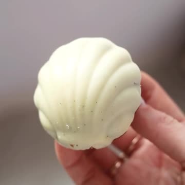 Мадлен с малиной и белым шоколадом ❤️