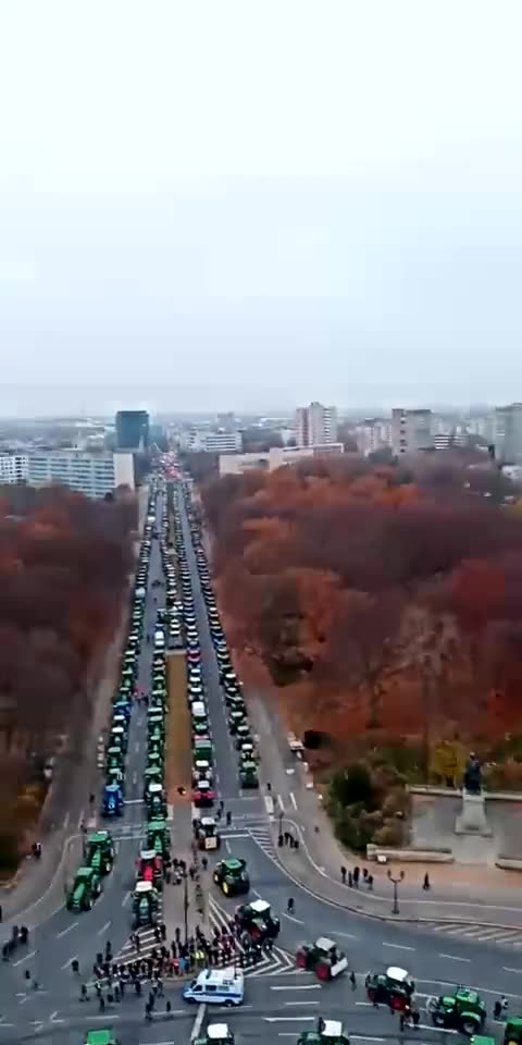 BOERENPROTEST 18 DECEMBER 2023 IN BERLIJN, DIT ZIE JE NIET IN NEDERLAND OF BIJ DE NOS!