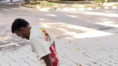 ye kaisa comedy song 😘😘😘