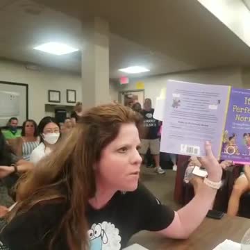 Mother UNLOADS on School When She Finds Out What They Are Teaching 5 Year Olds