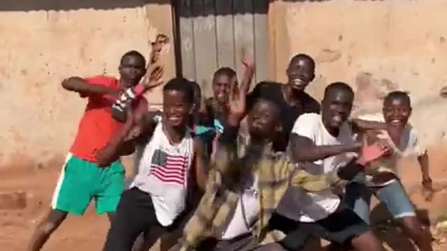 Amazing African dance on the Hindi song#happy#fanny#