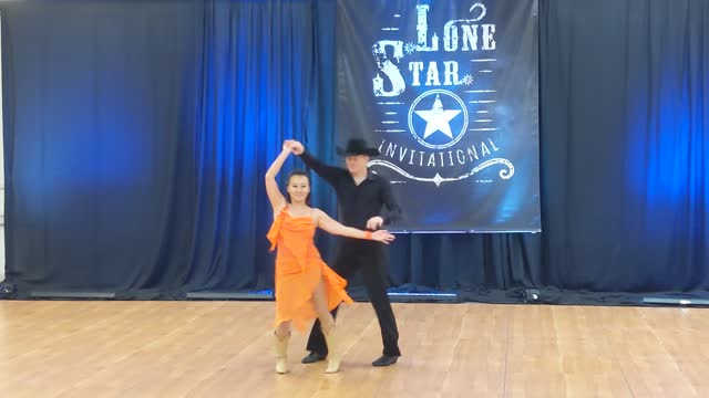 Lonestar Invitational Couples Division 4 Cha Cha