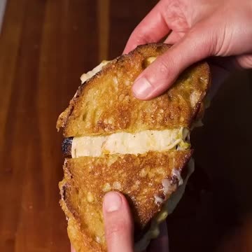 Grilled cheese Why did these viral in the world 🤔🤔 ??