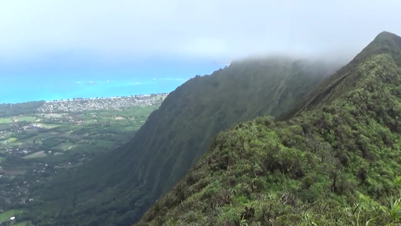 Honolulu, HI — Hawai'i Loa Ridge Trail #2