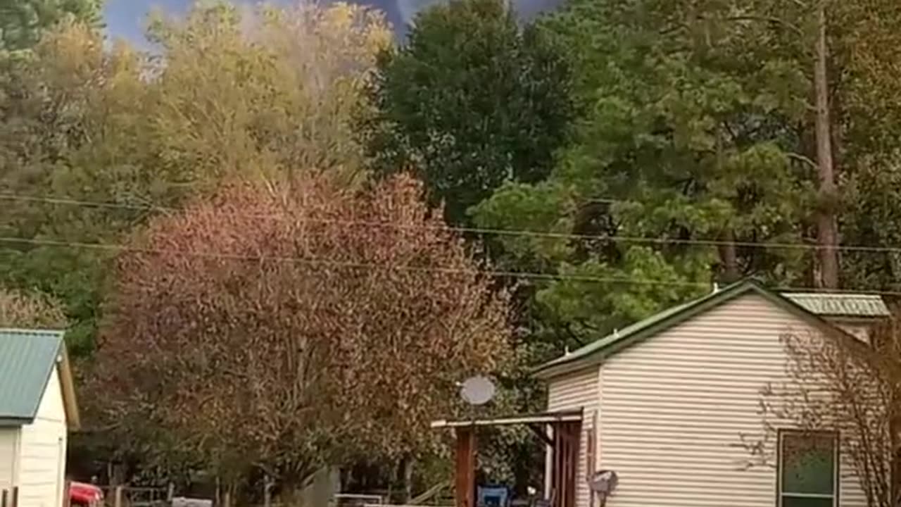 Massive explosion at a chemical plant in Shepherd, Texas, residents ordered to shelter.
