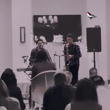 live-looping ft. smooth sax! 🤝