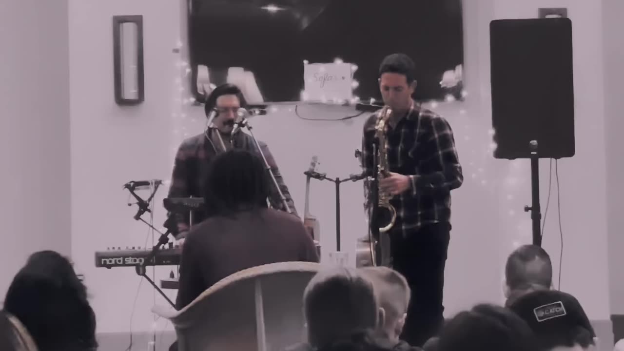 live-looping ft. smooth sax! 🤝