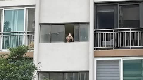 A Korean mother who says goodbye to her son