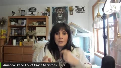 Amanda Grace Talks...THE SPIRIT OF THE LORD IS MOVING!