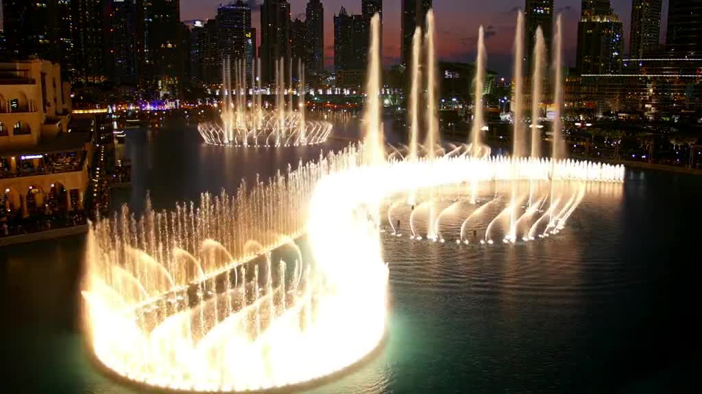 Watching such a dreamy fountain light show should feel happy across the screen