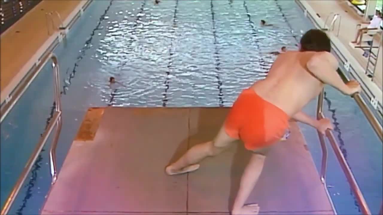 Mr Bean Swimming Pool Short Funny Clip