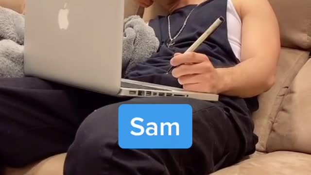 Acting too real on line school - funny video