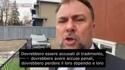 Canada: un prete caccia la polizia dalla sua Chiesa