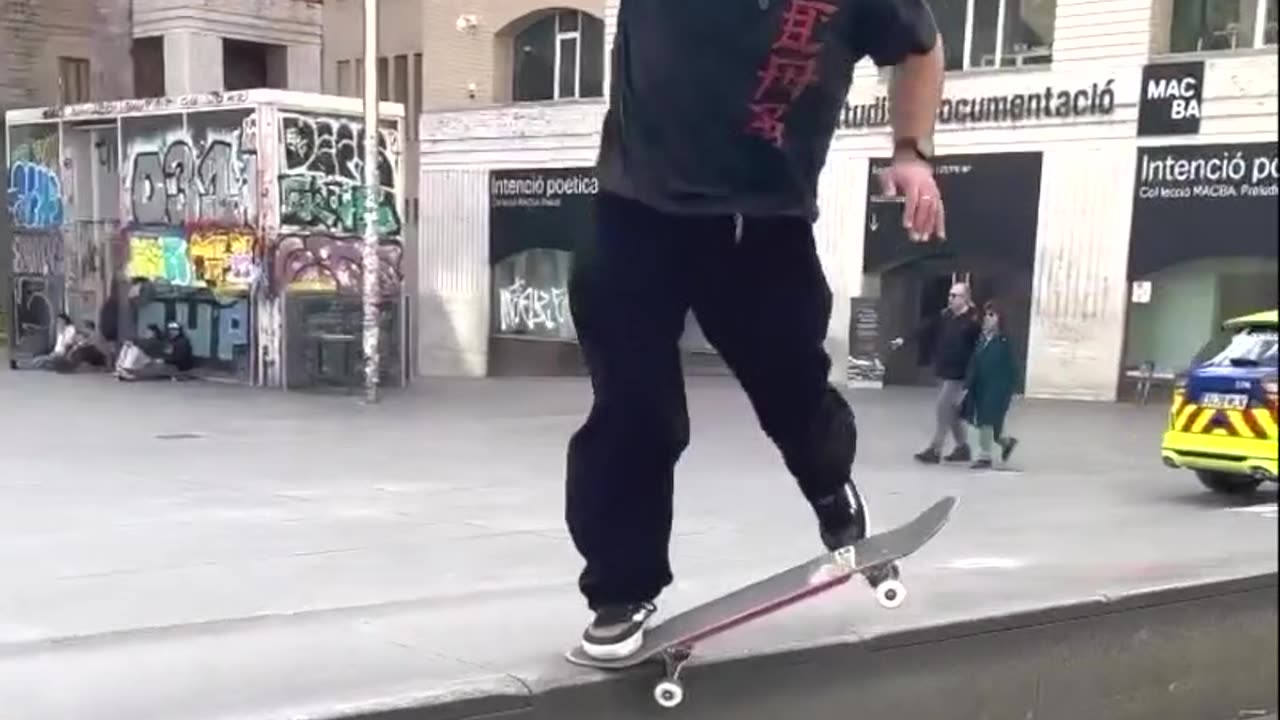 #2🍗TUES Niels Bennett, Eddy Orange