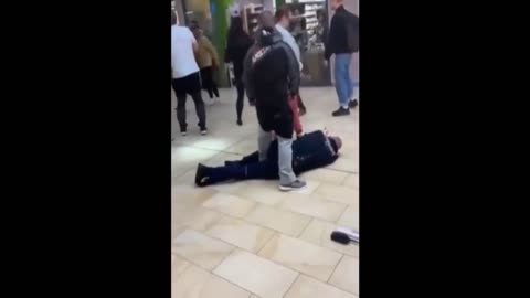 German Security Guard Beaten Ruthlessly By Gang