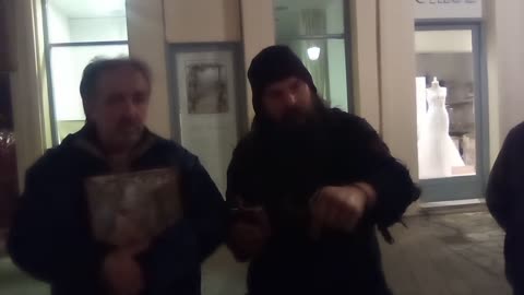 ΝΟΜΙΖΟΥΝ ΟΤΙ ΕΊΝΑΙ ΕΛΕΎΘΕΡΟΙ