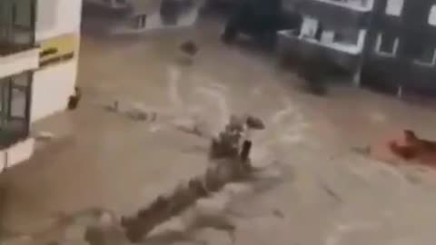 China flooding...