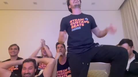 Os ADMIGOS do GUSTAVO comemorando sua liderança. 🐺😂