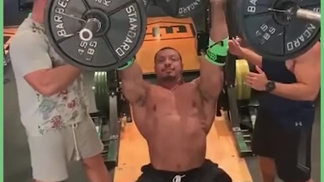 Larry Wheels is such a beast 💪