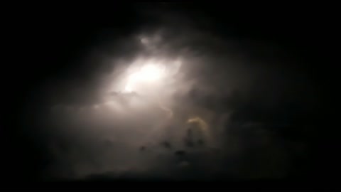 Watch amazing videos of the lightning storm in Sponsorship