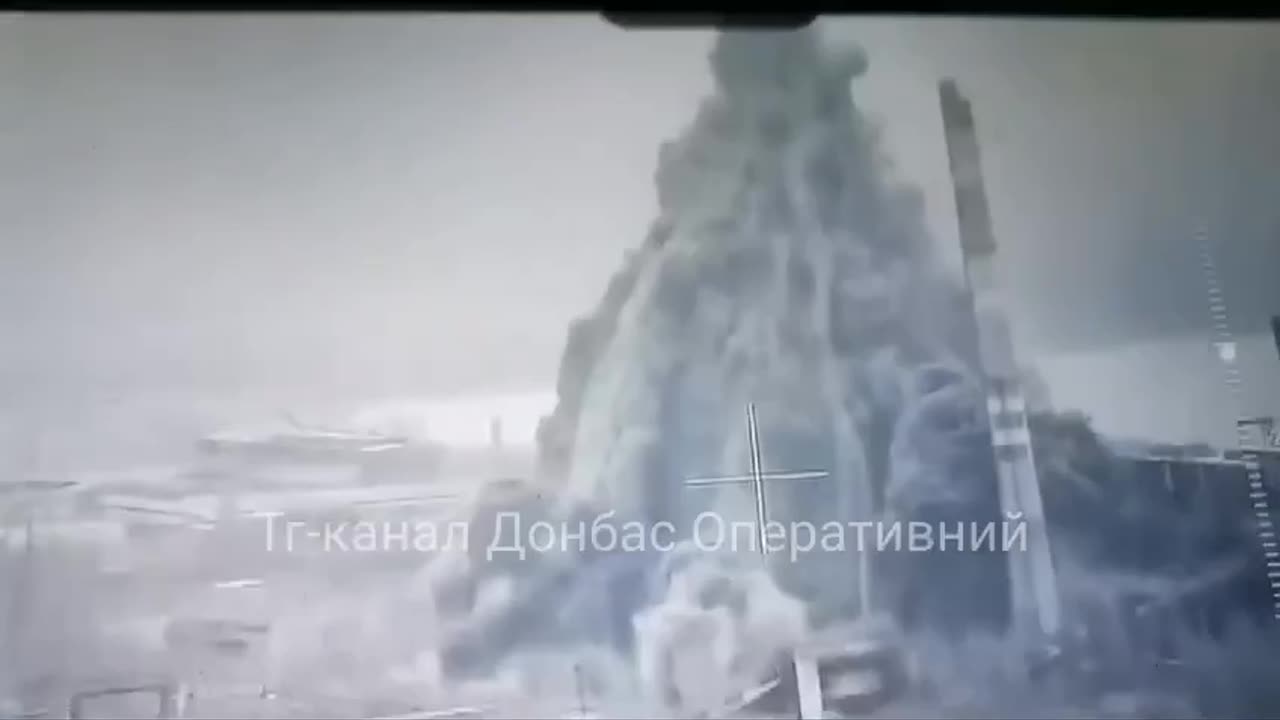 🤬 The Russians publish video of KAB strike on Kurakhove TPP