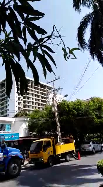 Manipulación ilegal de redes eléctricas