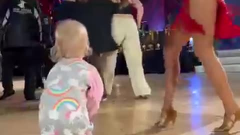 Kid dance nice FUNNY