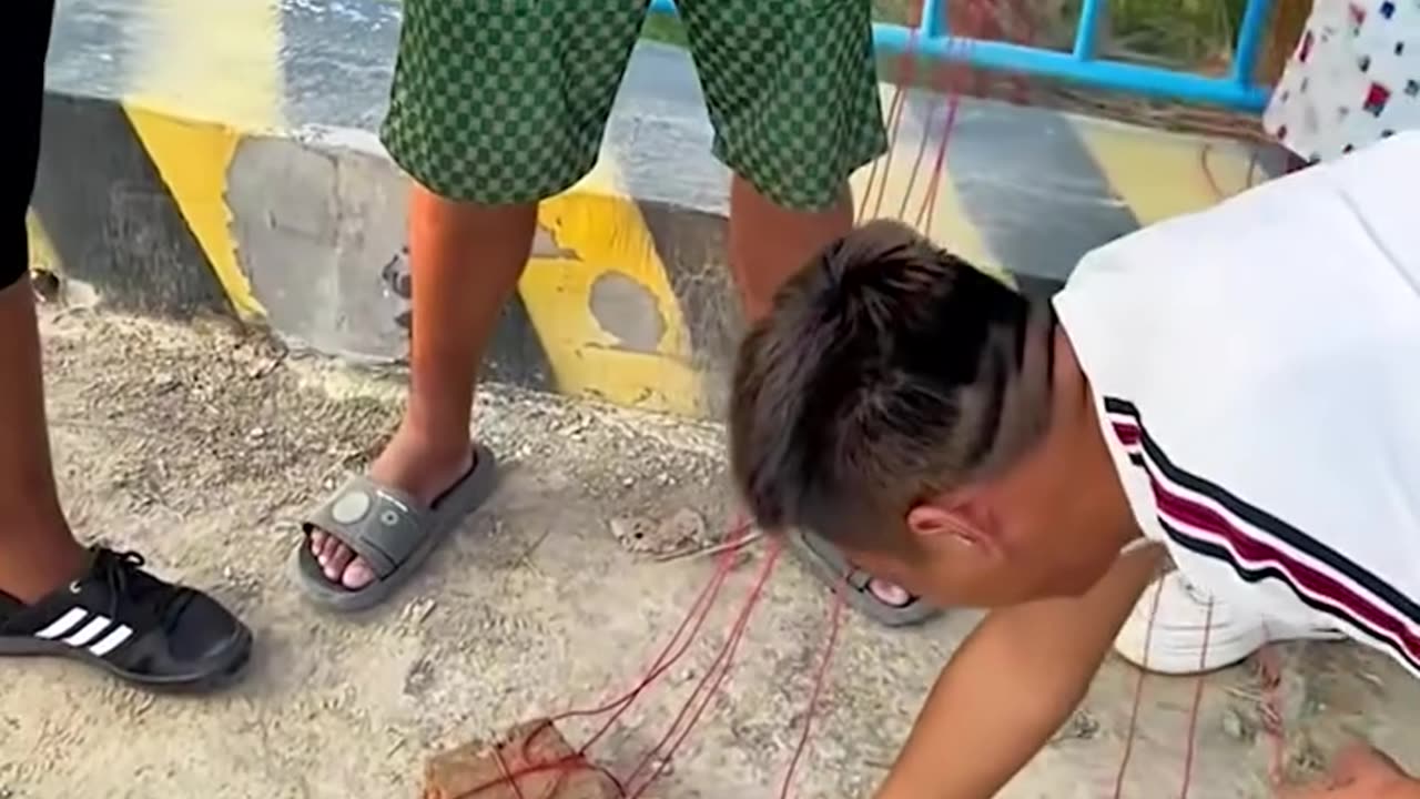 This looks like an interesting game!