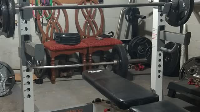 185 pin bench warm ups