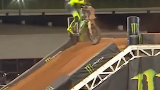 Mcadoo crashes