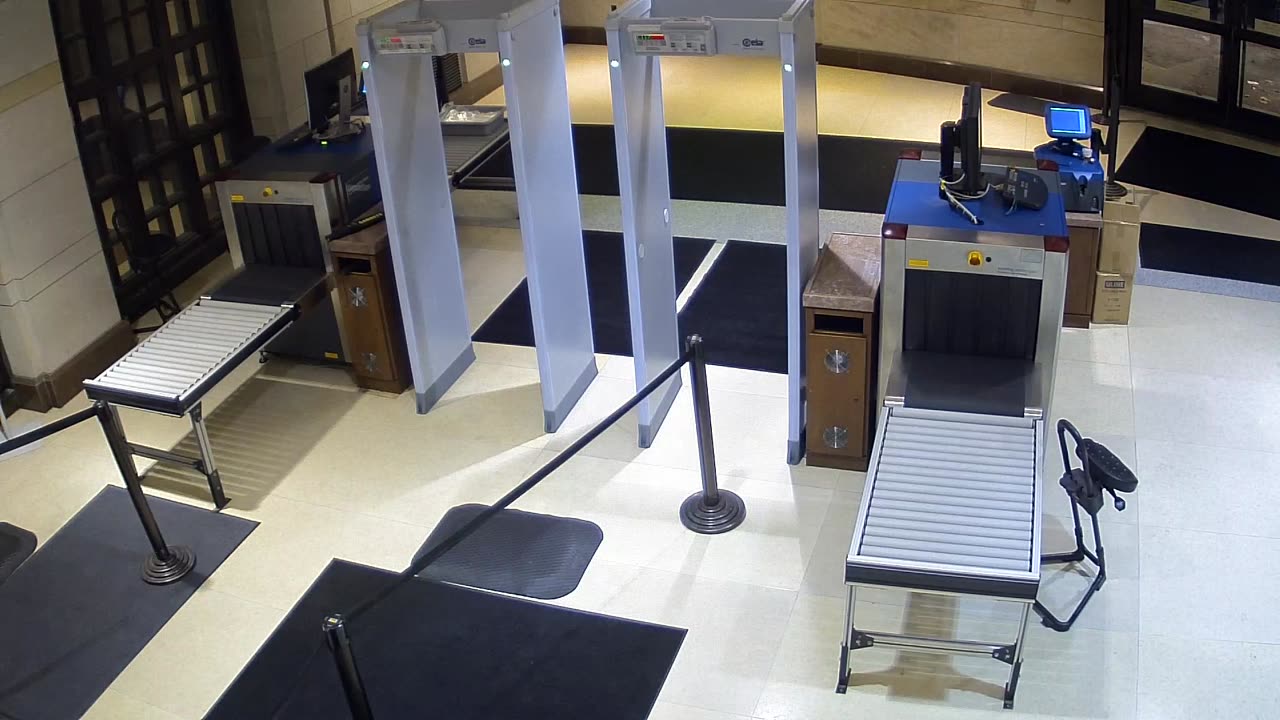 7151CVCULSScreeningMetalDet3_2021-01-06_17h20min01s687ms.mp4