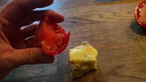 7 Year Aged Raw Cheese and Tomato Snack