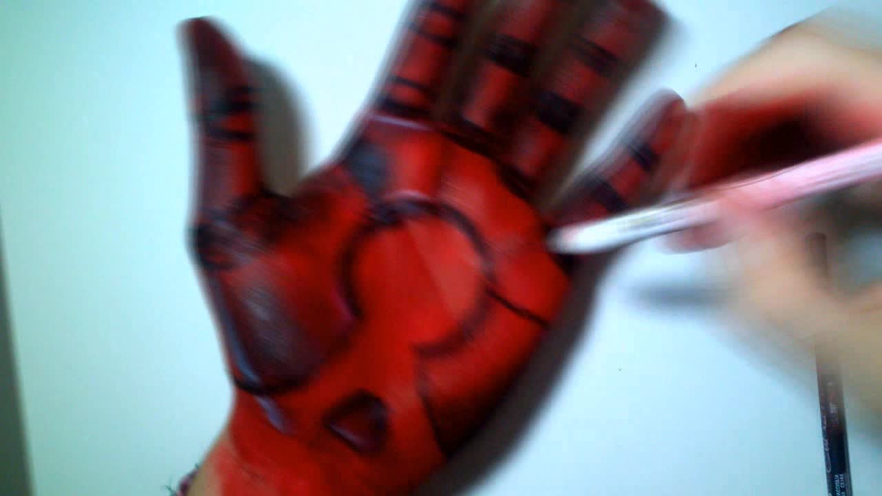 Awesome Iron Man 3D hand art