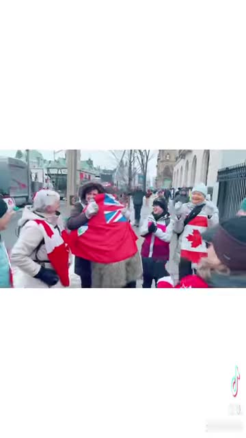This is my favourite Video I made from the convoy. ❤️🇨🇦❤️We Love Freedom.