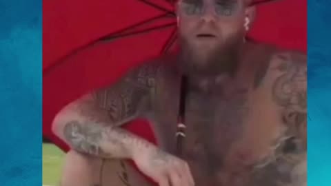 🤣 Jake Paul hits on Mike Perry 🤣 #jakepaul #mikeperry #boxing