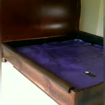 Setting up a waterbed in 7 seconds. Won't take much time for you to watch it.