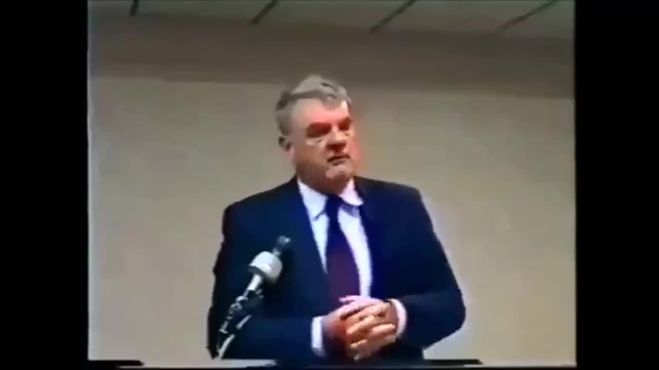 The Holocaust Debunked In 3 Minutes - By David Irving