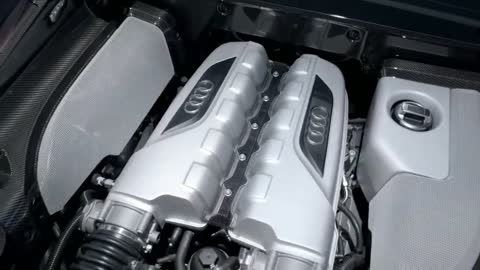 Audi R8 engine