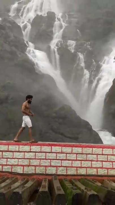 OMG! IT'S SO HUGE ||DUDHSAGAR WATERFALL|| GOA|| TRAVEL|| INDIA