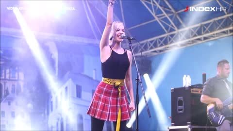 Jelena Rozga na Danima piva