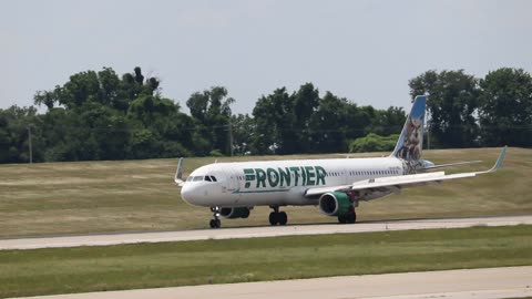 Frontier A321 arriving at St. Louis Lambert Intl - STL