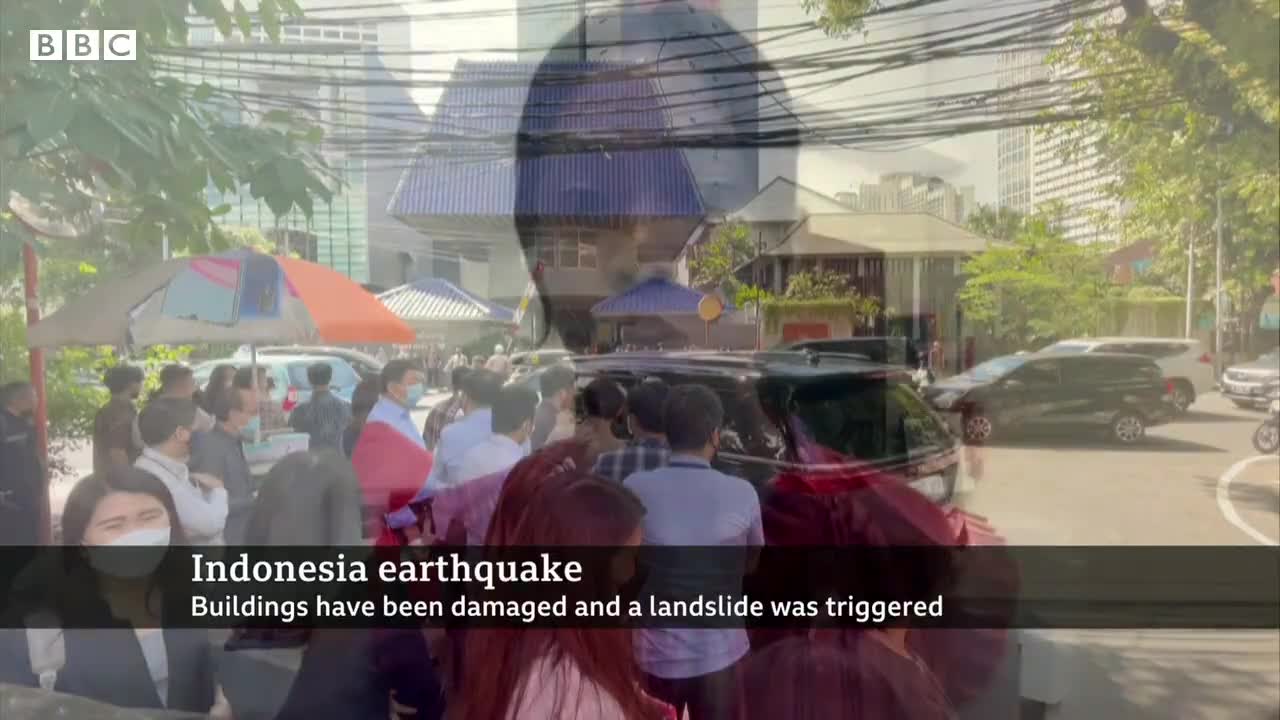 Indonesia earthquake kills at least 162 and injures hundreds - BBC News