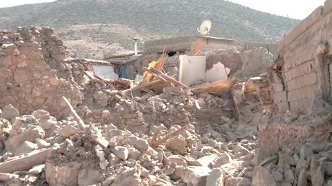 Rescuers race to find survivors in Morocco quake