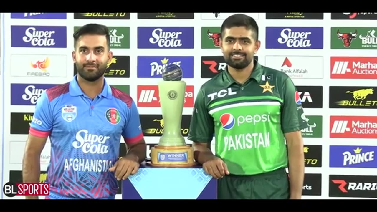 PAK vs AFG Trophy Unveiled | Afghan captain gives lovely gifts to Pak Team