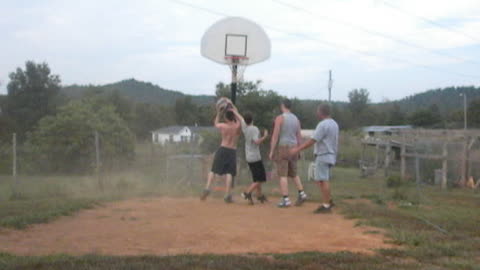 2010 - Basketball action