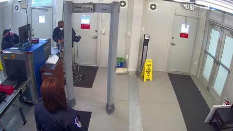 0972USCG00SouthTrailer_2021-01-06_10h00min01s750ms.mp4